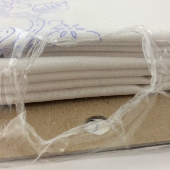 Vintage Bucilla Wild Roses Stamped Embroidery Table Topper 90s Special Edition - Picture 6 of 13